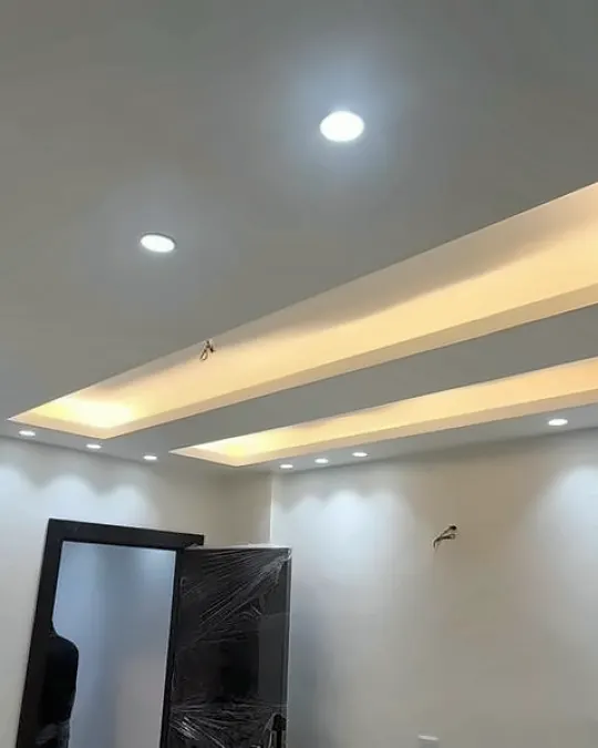 سقف جبس بإنارة مخفية من أعمال نورها، صورة ١٧ من ٥٣