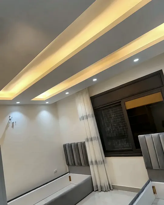 سقف جبس بإنارة مخفية من أعمال نورها، صورة ٧ من ٥٣