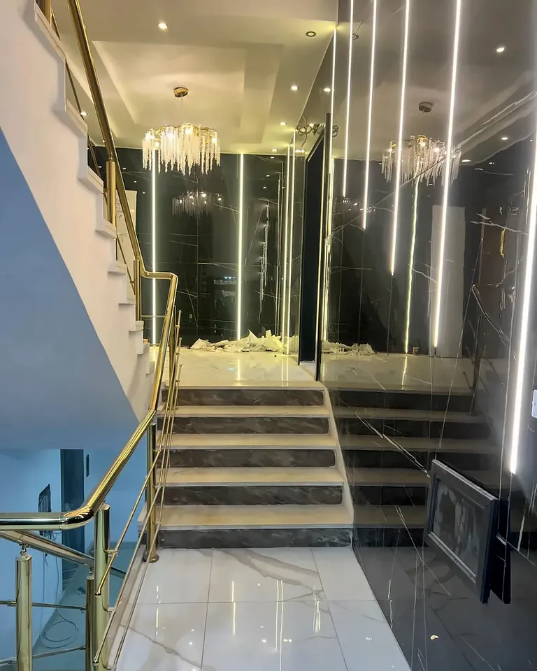 درج بإنارة من أعمال نورها، صورة ٢ من ١٣