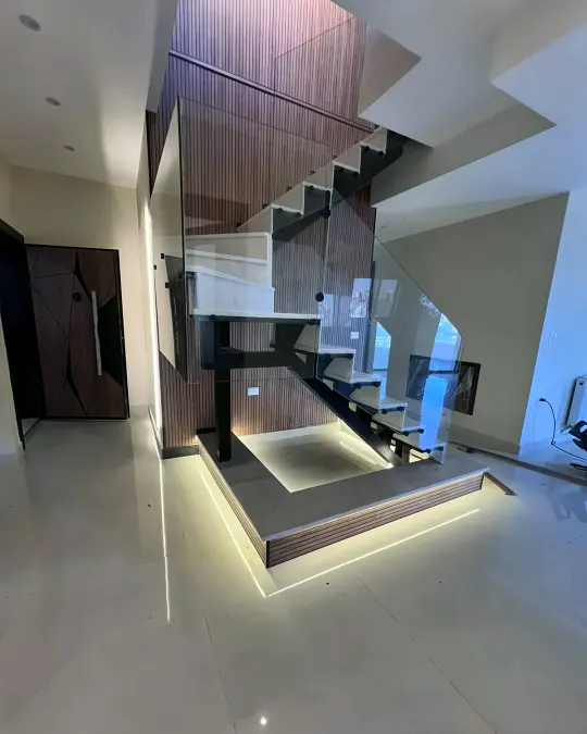 درج بإنارة من أعمال نورها، صورة ٩ من ١٣